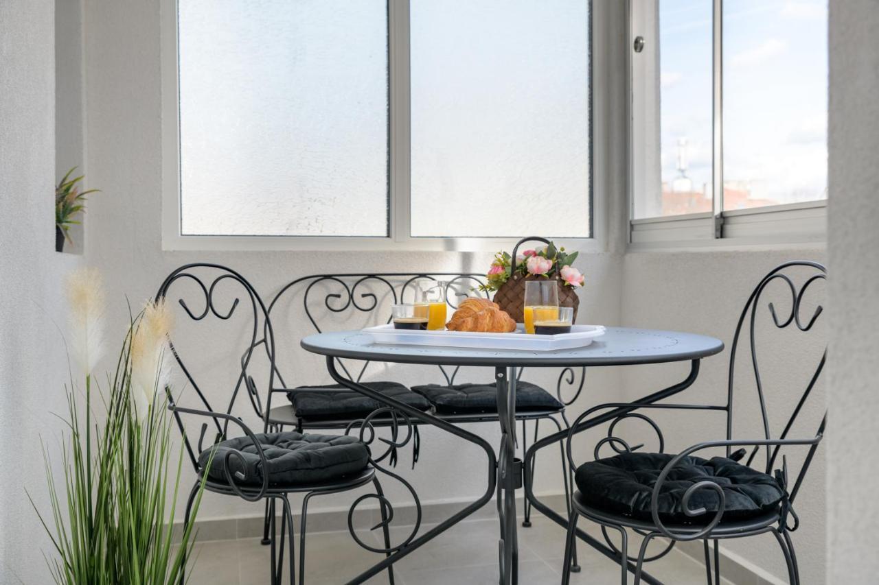 Лукс На Море Luxury Apartment In Downtown With Garage Varna Exteriör bild